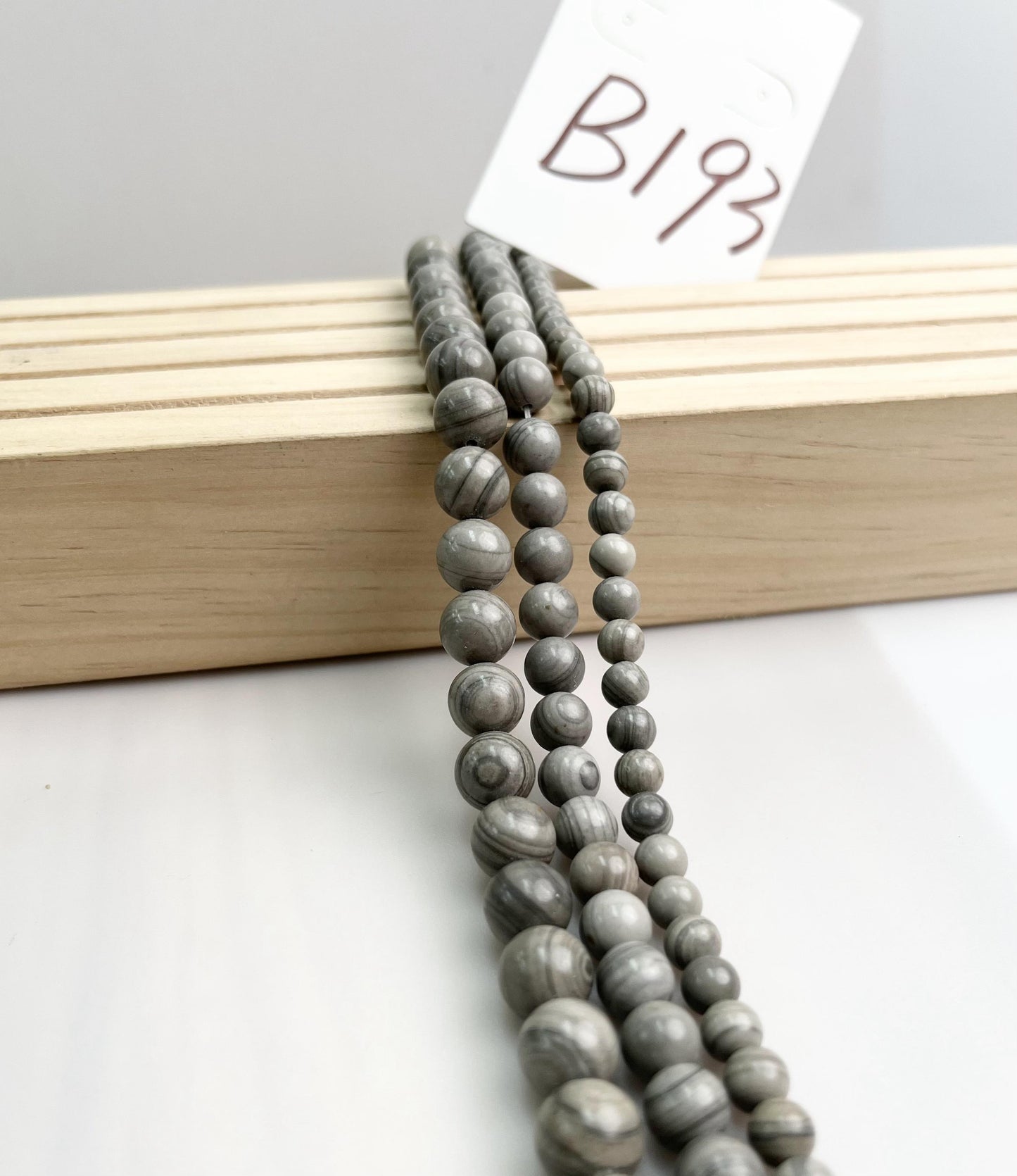 ------#B162-#B201 normal black and grey color  loose beads