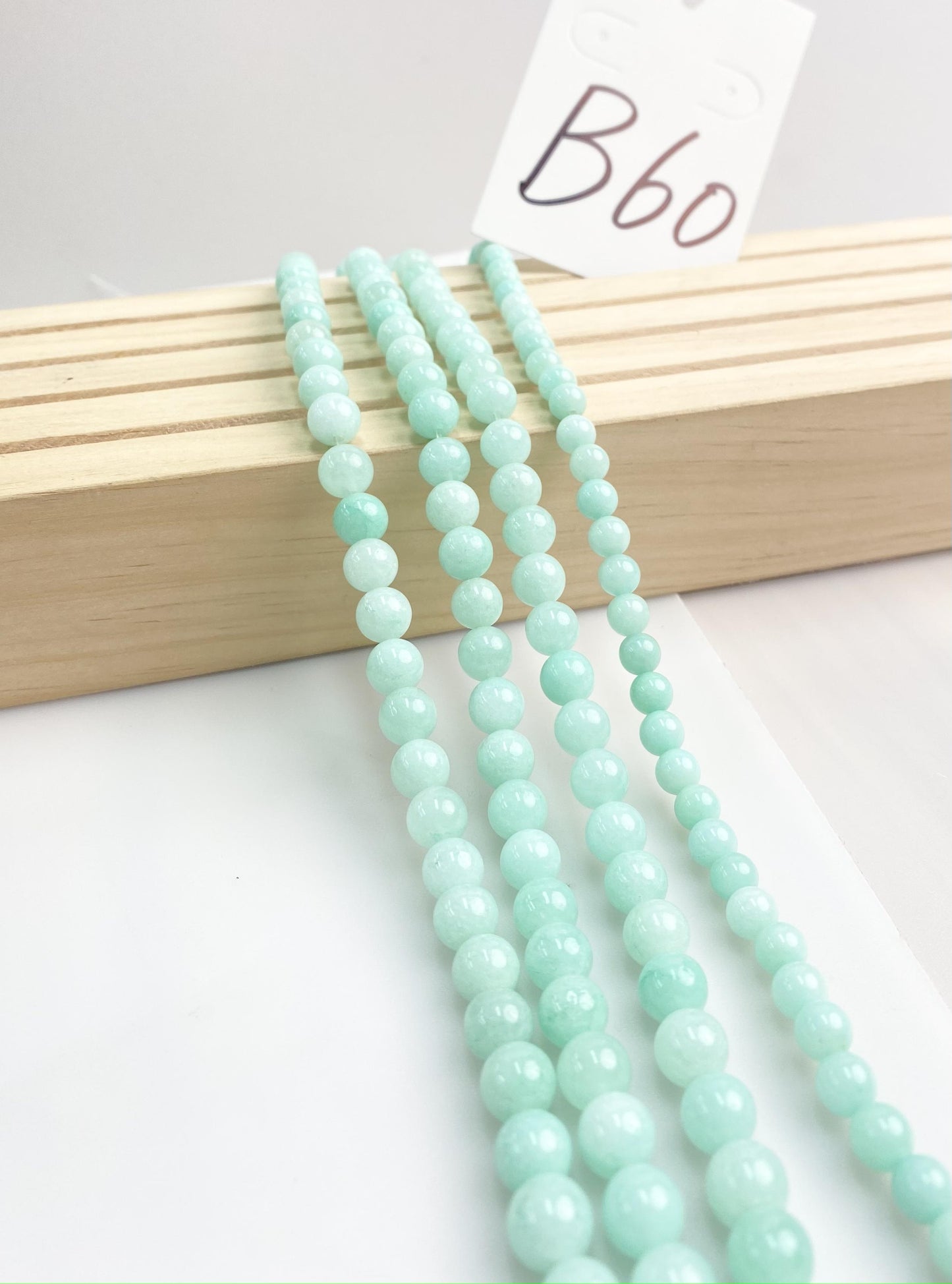 ------#B55-#B94 normal green color  loose beads