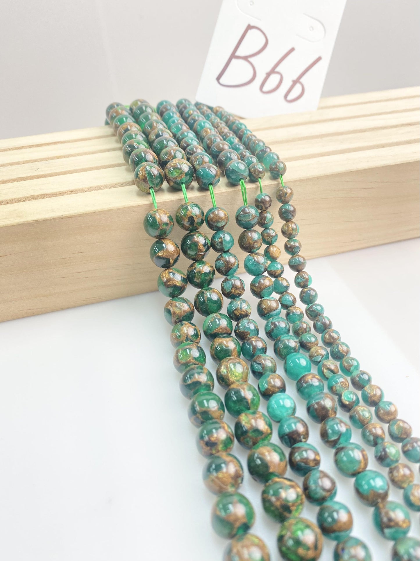 ------#B55-#B94 normal green color  loose beads