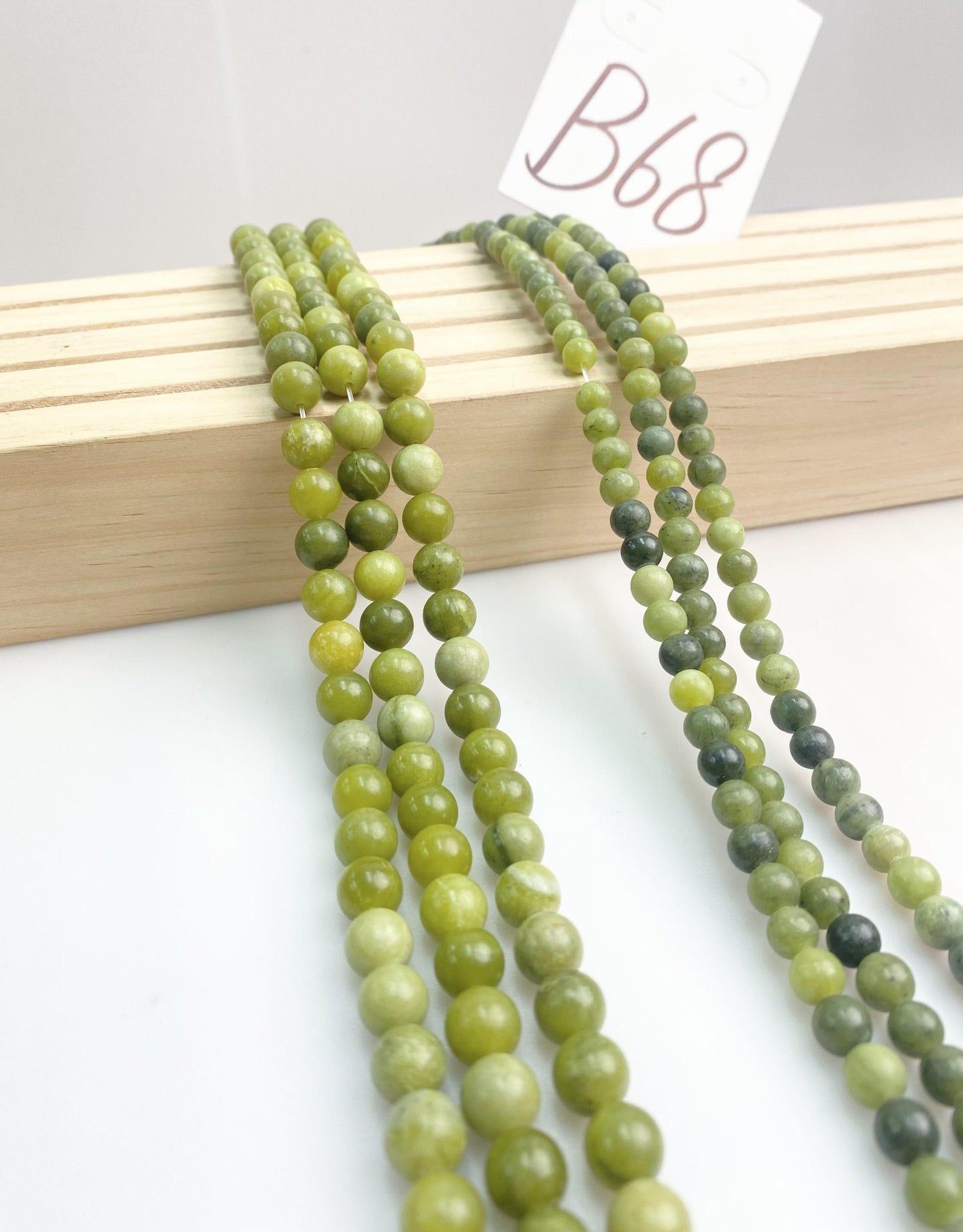 ------#B55-#B94 normal green color  loose beads