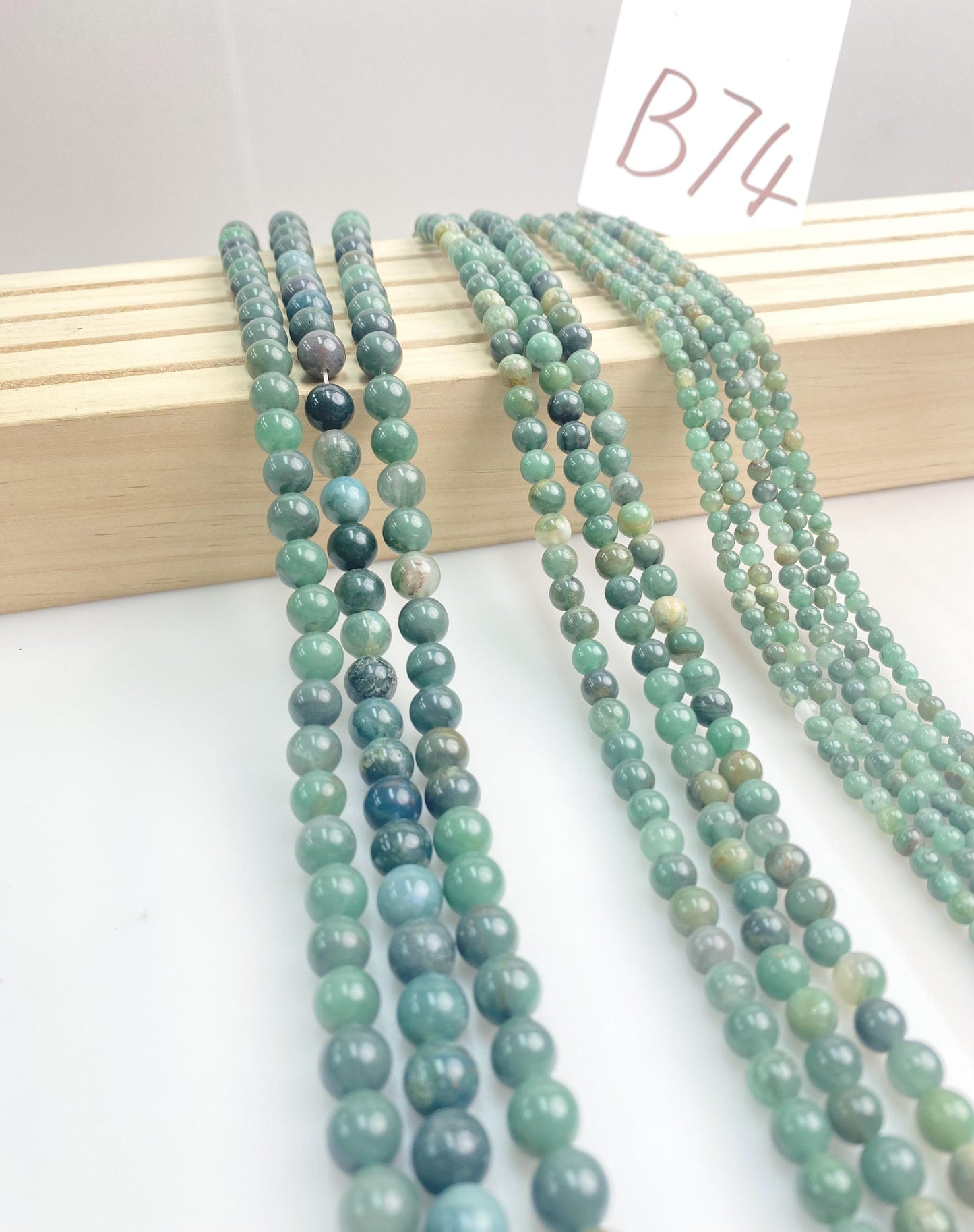 ------#B55-#B94 normal green color  loose beads