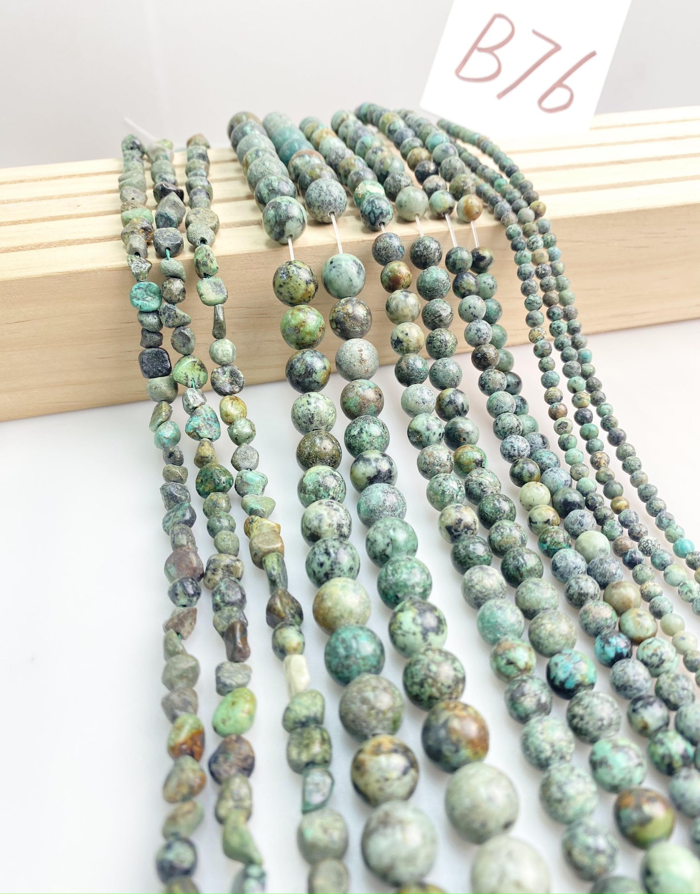 ------#B55-#B94 normal green color  loose beads