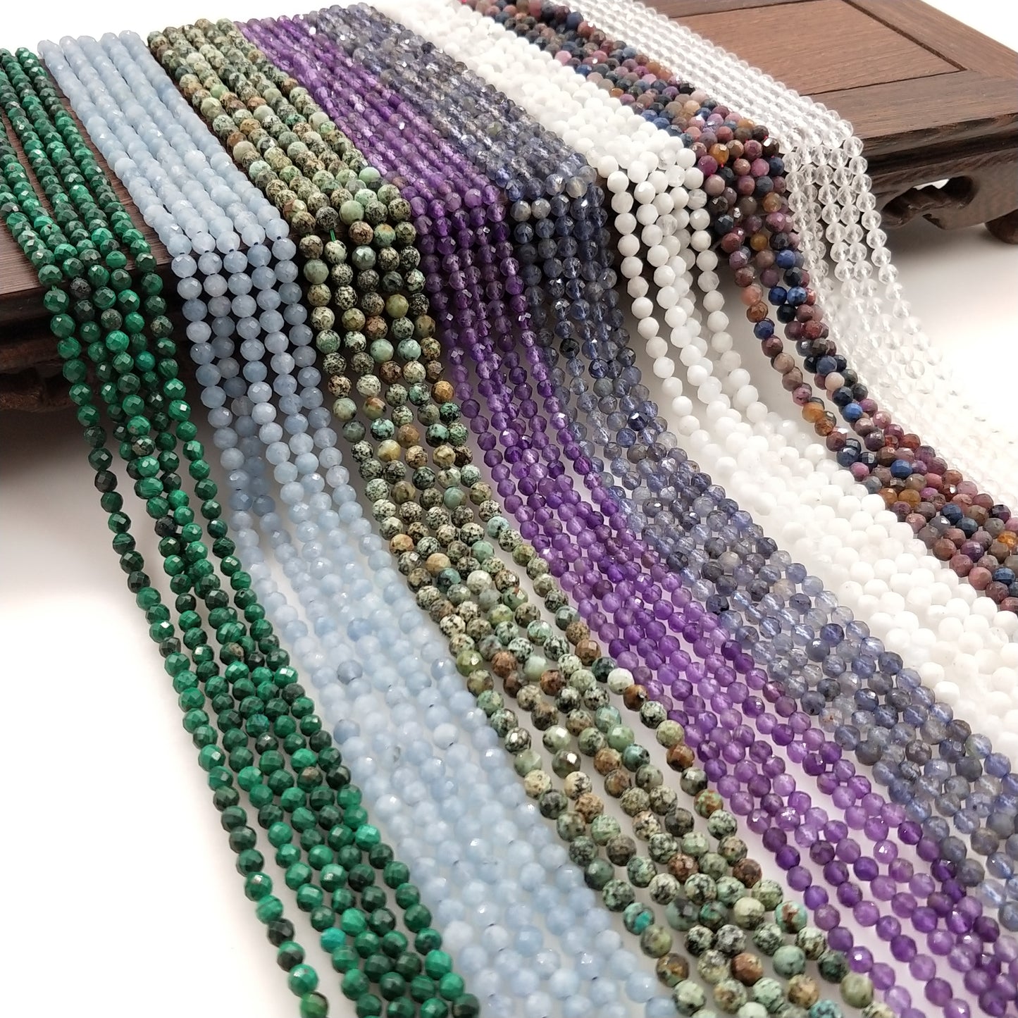 -----4mm faceted natural beads