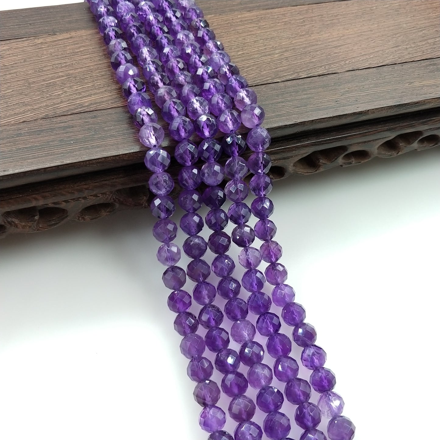 -----8mm faceted gemstone beads