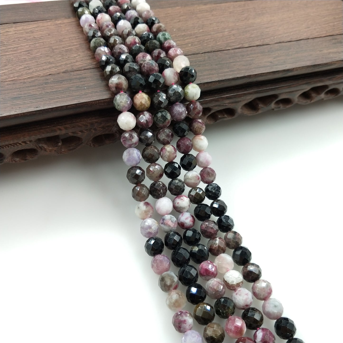 -----8mm faceted gemstone beads